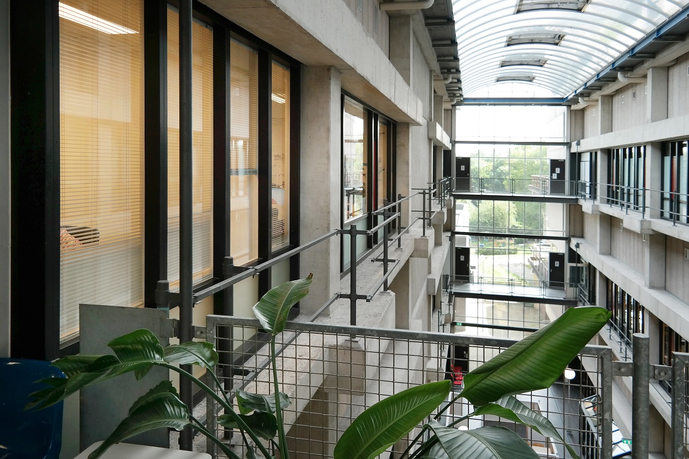 A CLEAR UPGRADE FOR AMC HOSPITAL WITH PYROGUARD’S FIRE SAFETY GLASS